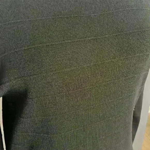 Heidi Wiesel Black Body con cold shoulder MIDI length Dress Size Large - Picture 5 of 6